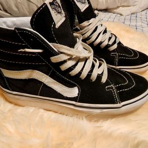 Vans size 5.0 in men 6.5 in women color black